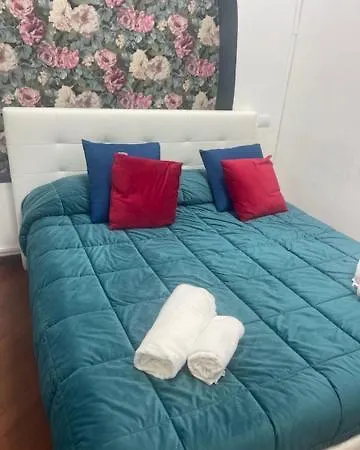 Int 1 ゲストハウス 4*