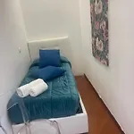 Int 1 בית הארחה 4*